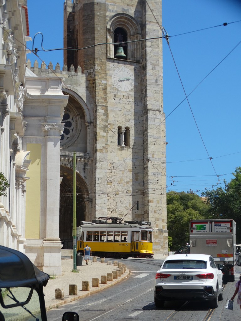 This image has an empty alt attribute; its file name is dsc00051.jpg